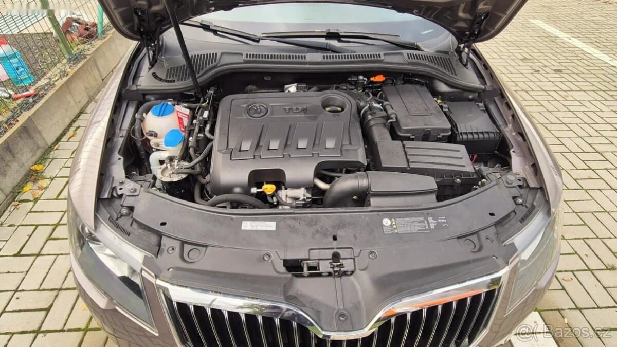 2014 Škoda SUPERB - 9