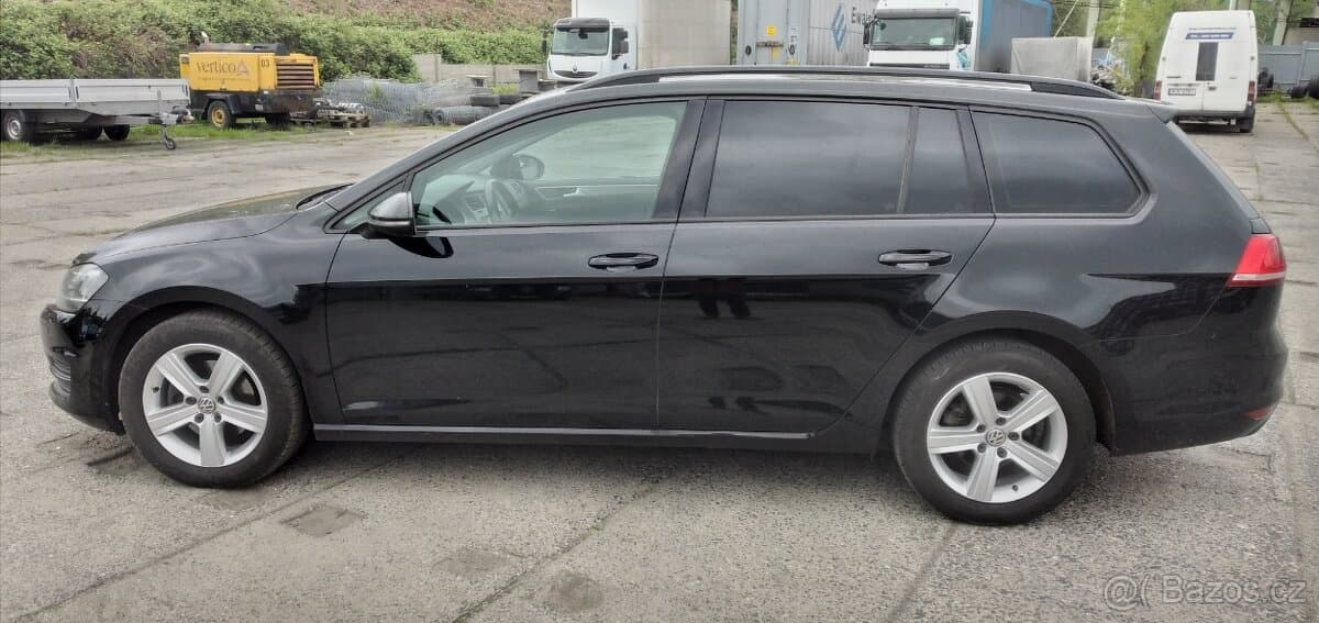 2015 Volkswagen GOLF - 9