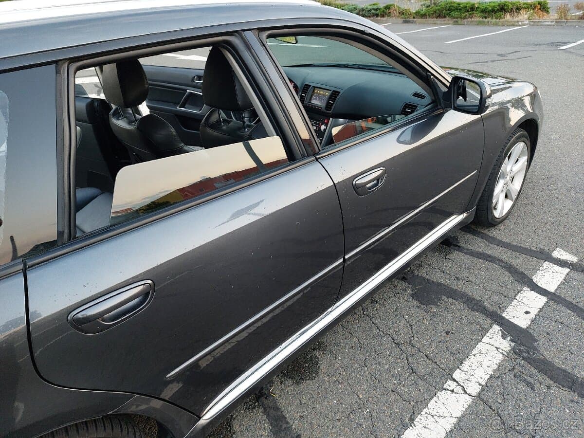 Subaru LEGACY - 9