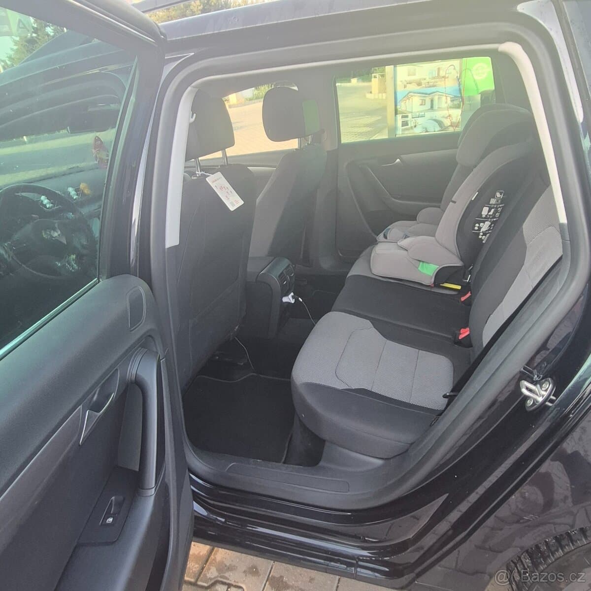 2012 Volkswagen PASSAT - 9