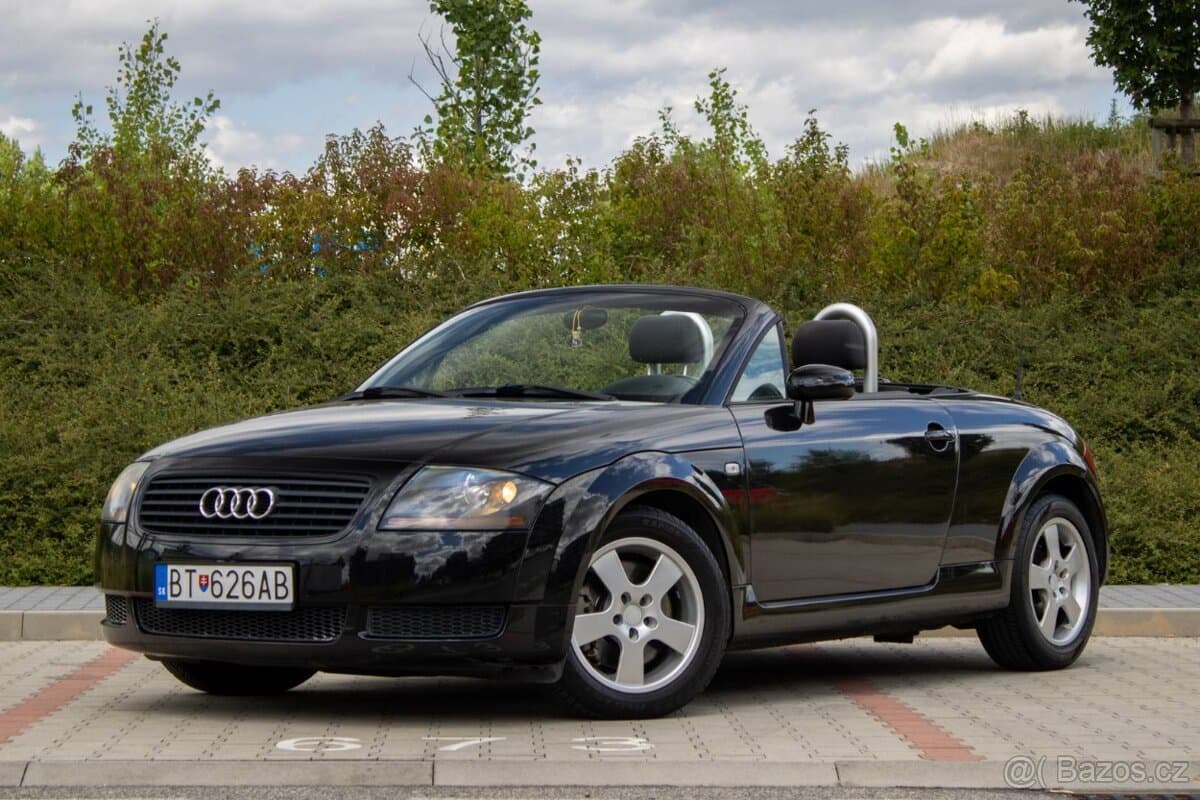 2002 Audi TT - 9