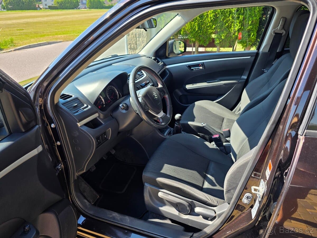 2012 Suzuki SWIFT - 9