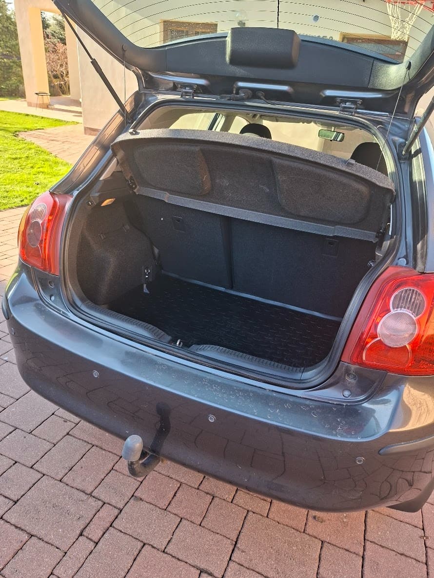 2009 Toyota AURIS - 9