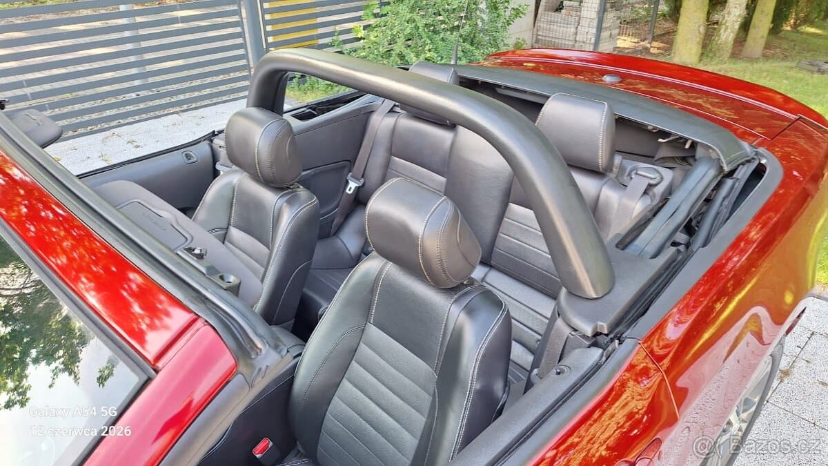2013 Ford MUSTANG - 9