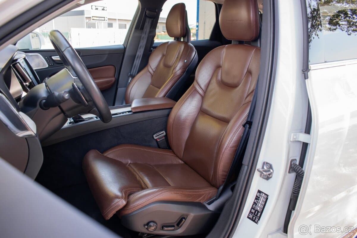 2018 Volvo XC60 - 9