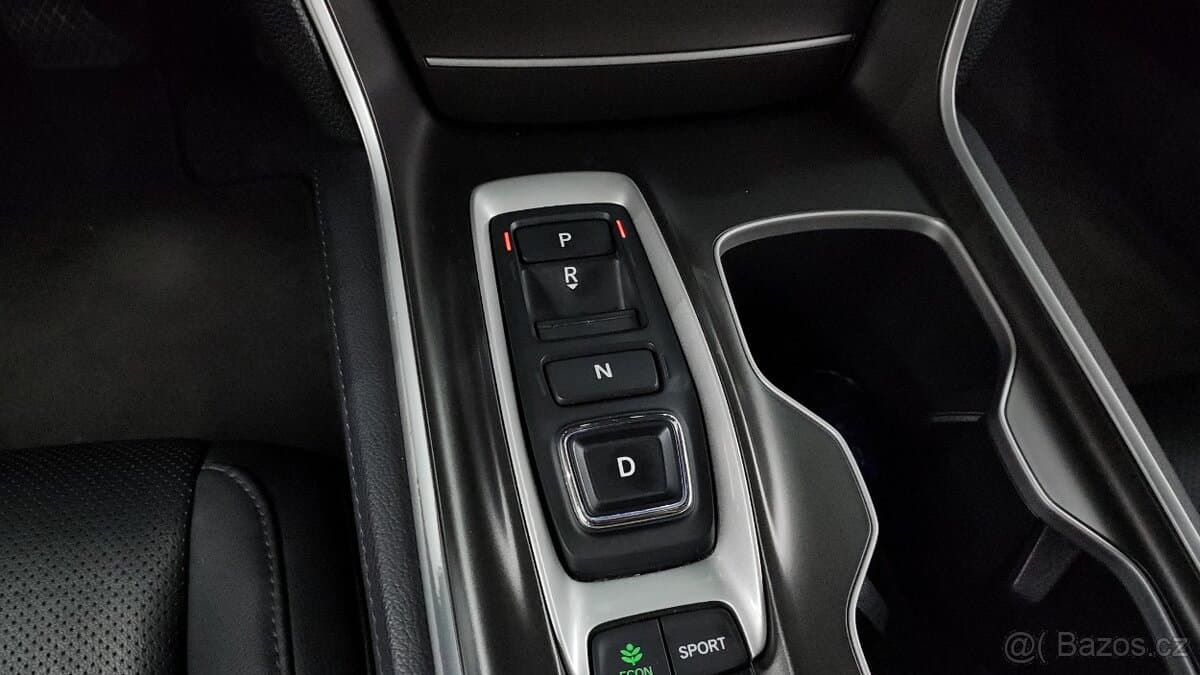 2018 Honda ACCORD - 9