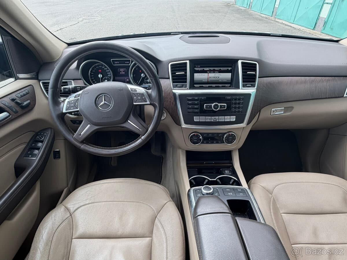 2015 Mercedes-Benz M-CLASS - 9