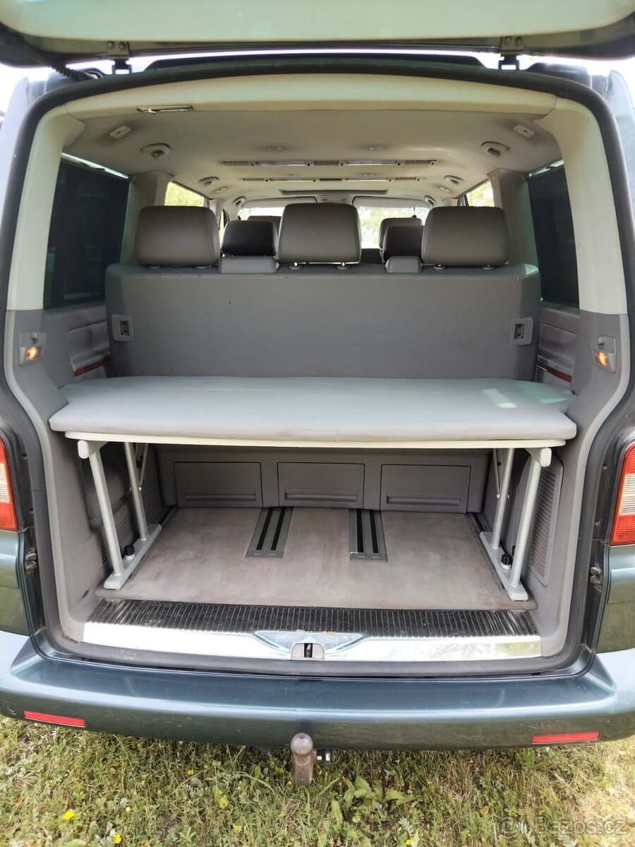 2005 Volkswagen MULTIVAN - 9