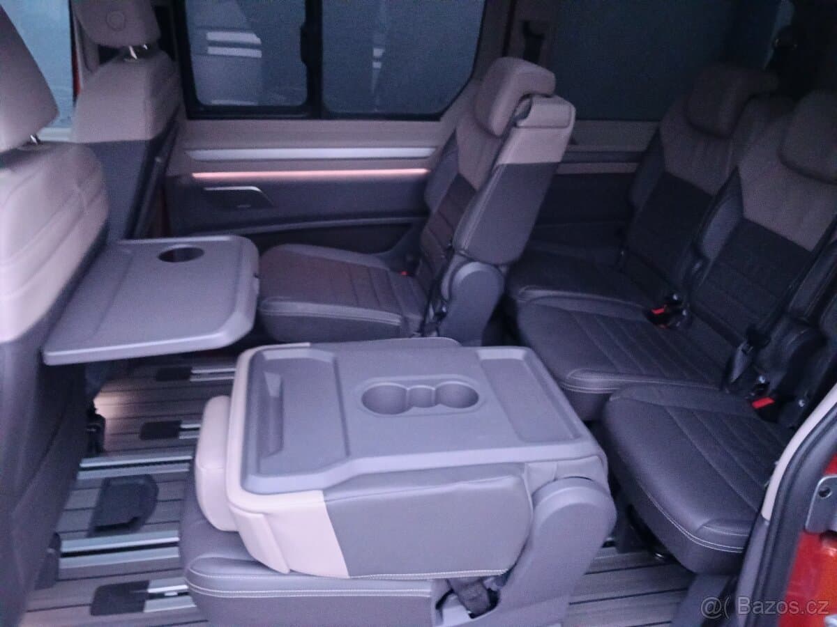 2023 Volkswagen MULTIVAN - 9
