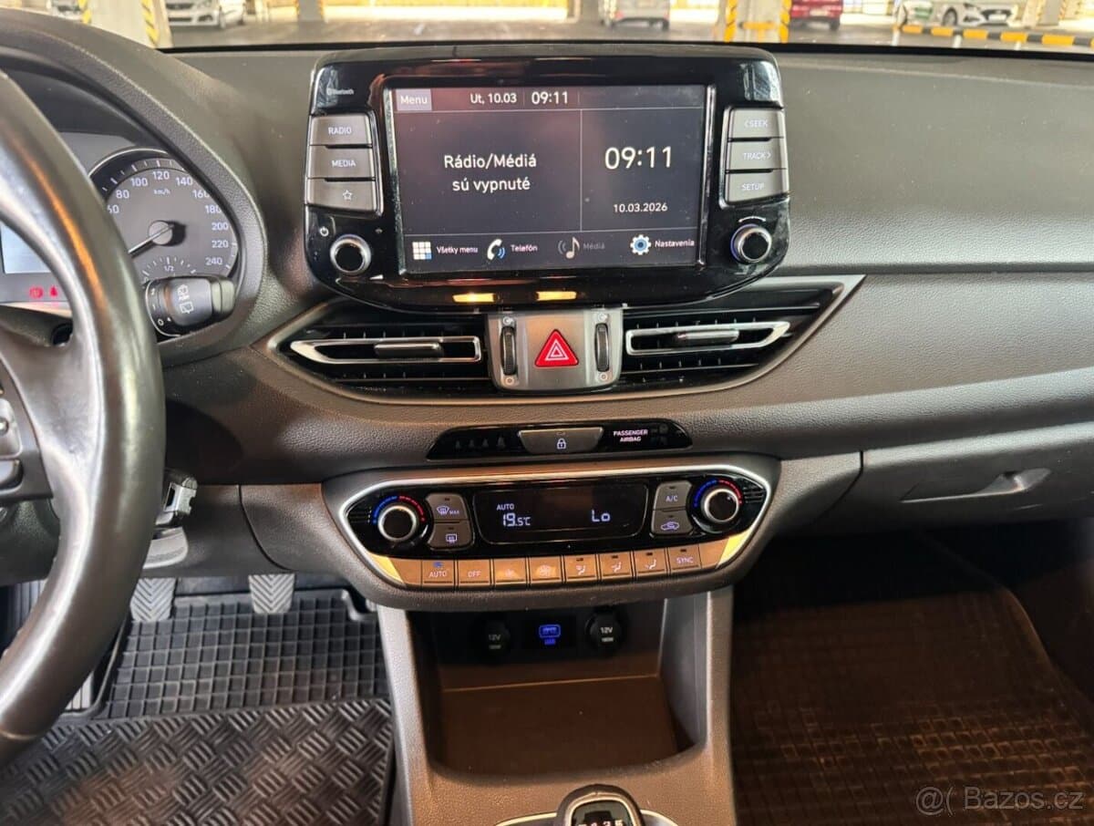 2020 Hyundai i30 - 9
