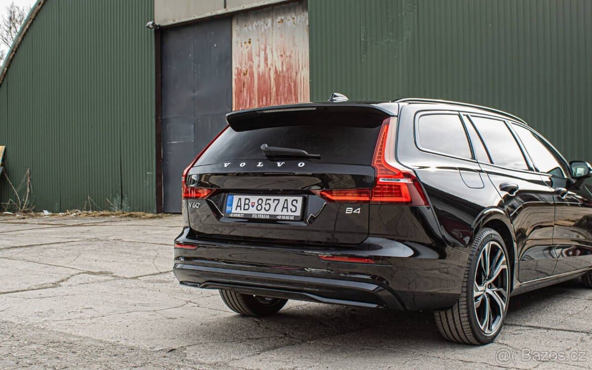 2023 Volvo V60 - 9