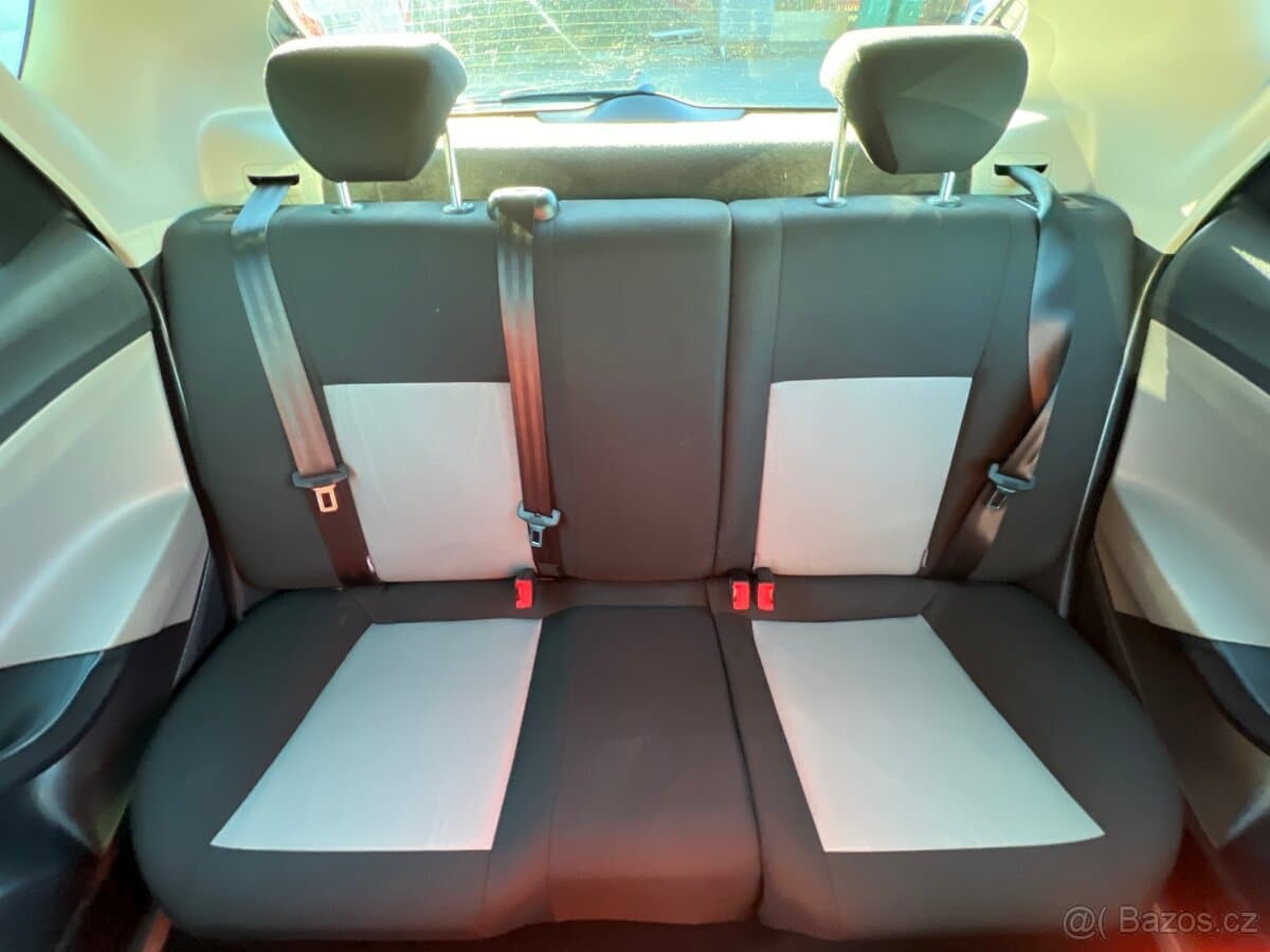 2015 Seat IBIZA - 9