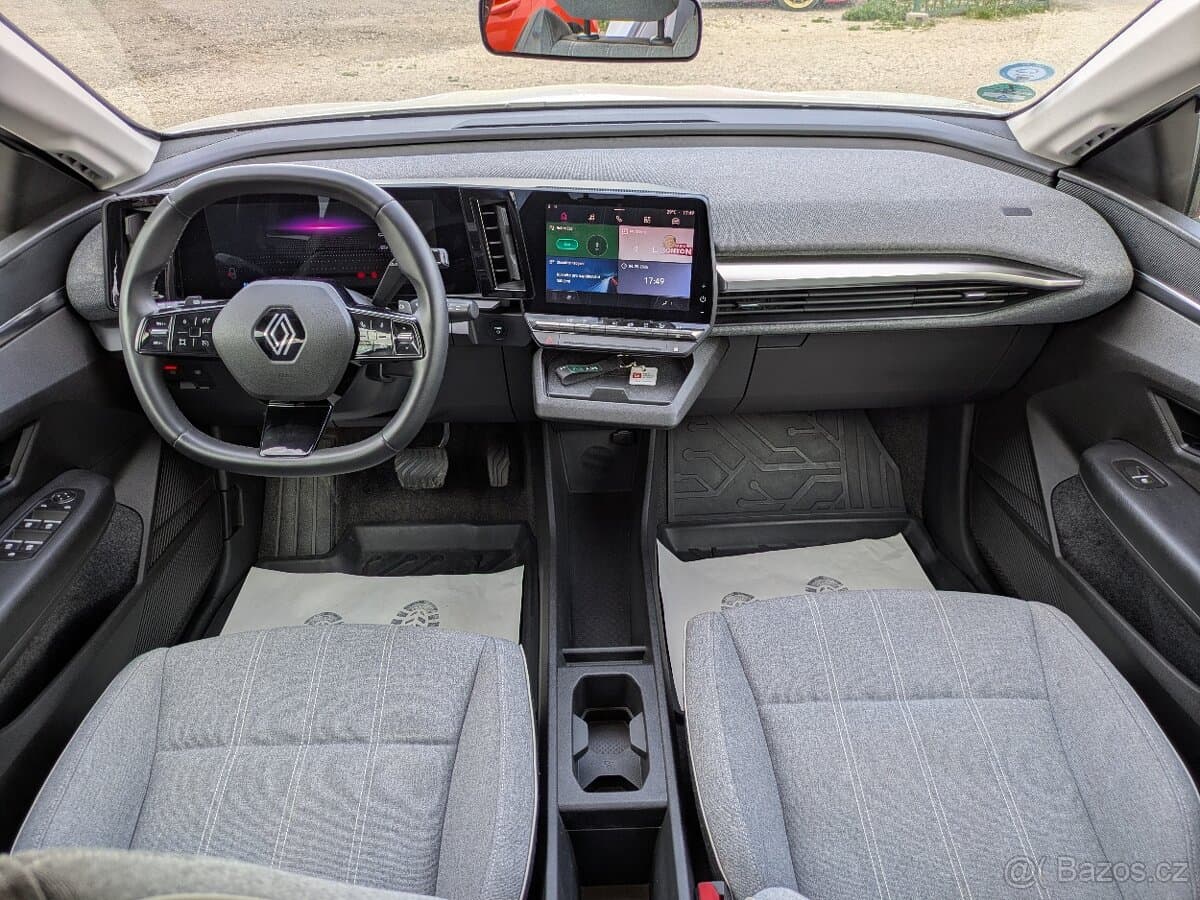 2023 Renault MEGANE - 9