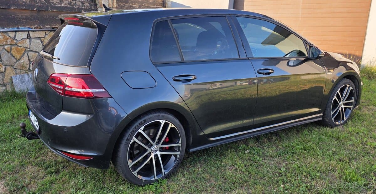 2016 Volkswagen GOLF - 9