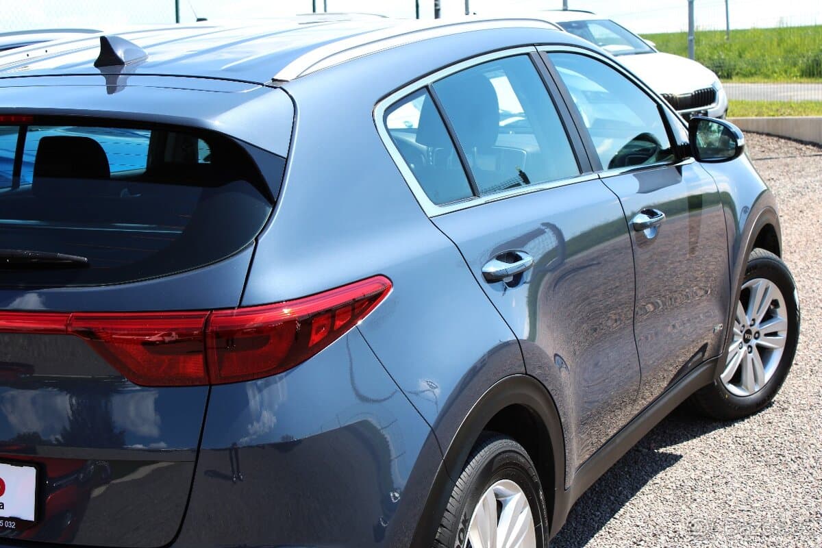 2017 Kia SPORTAGE - 9