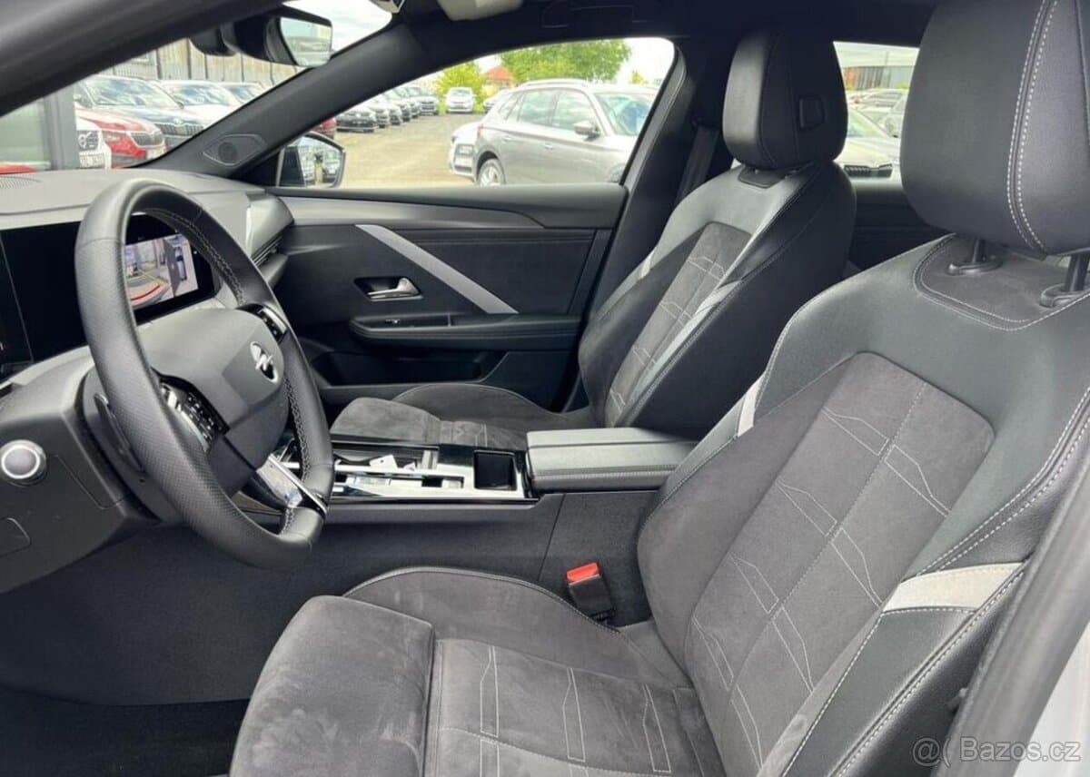 2024 Opel ASTRA - 9