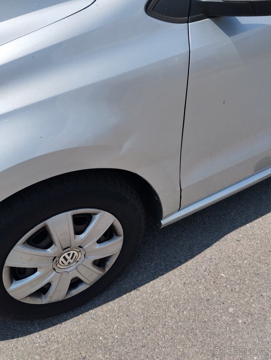 2013 Volkswagen POLO - 9