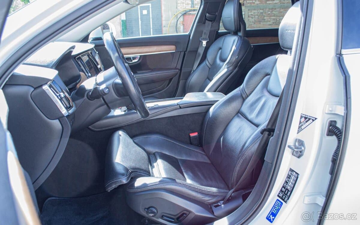 2017 Volvo V90 - 9