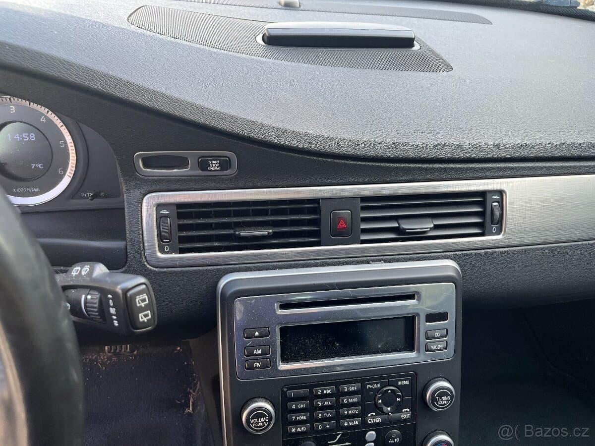 2010 Volvo V70 - 9
