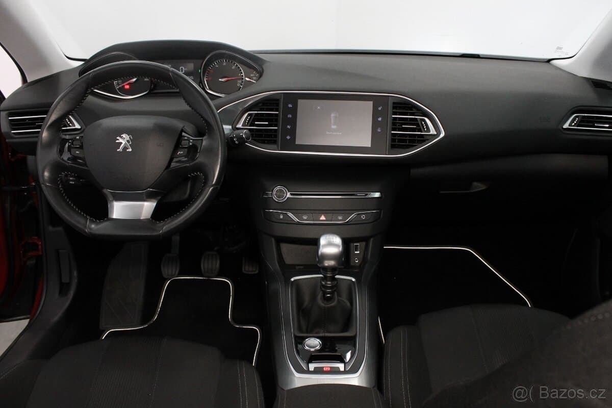 2014 Peugeot 308 - 9