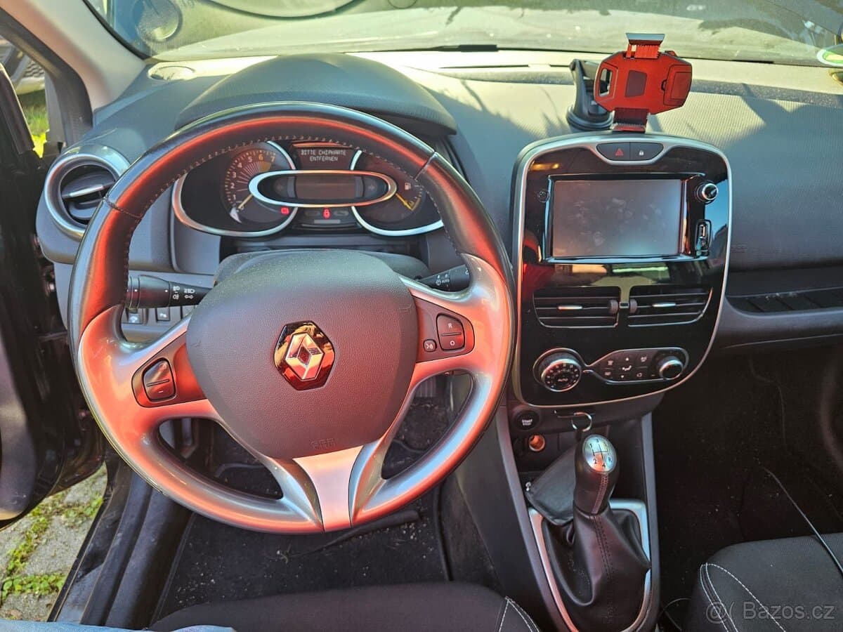 2016 Renault CLIO - 9