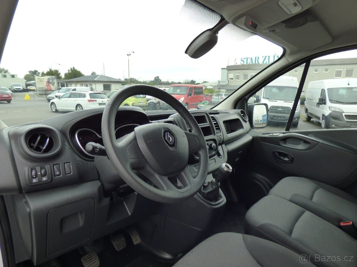 2021 Renault TRAFIC - 9