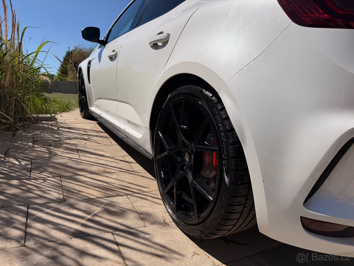 2018 Renault MEGANE - 9