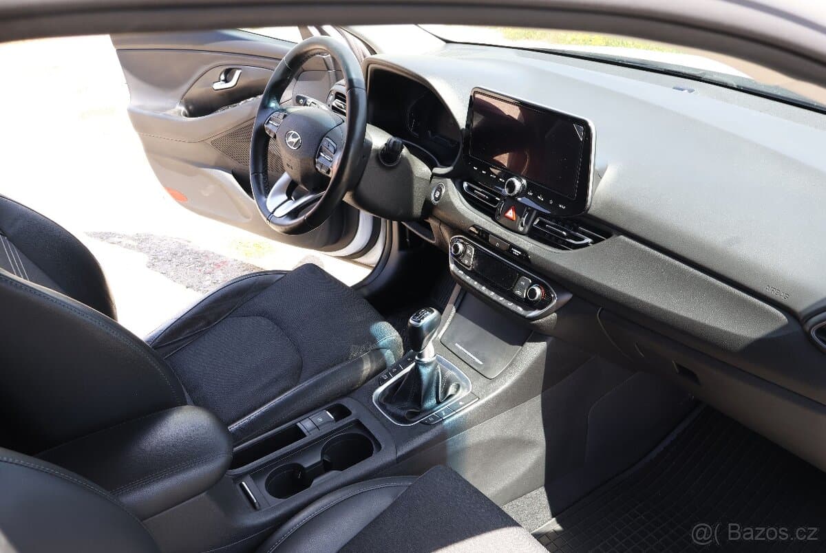 2022 Hyundai i30 - 9