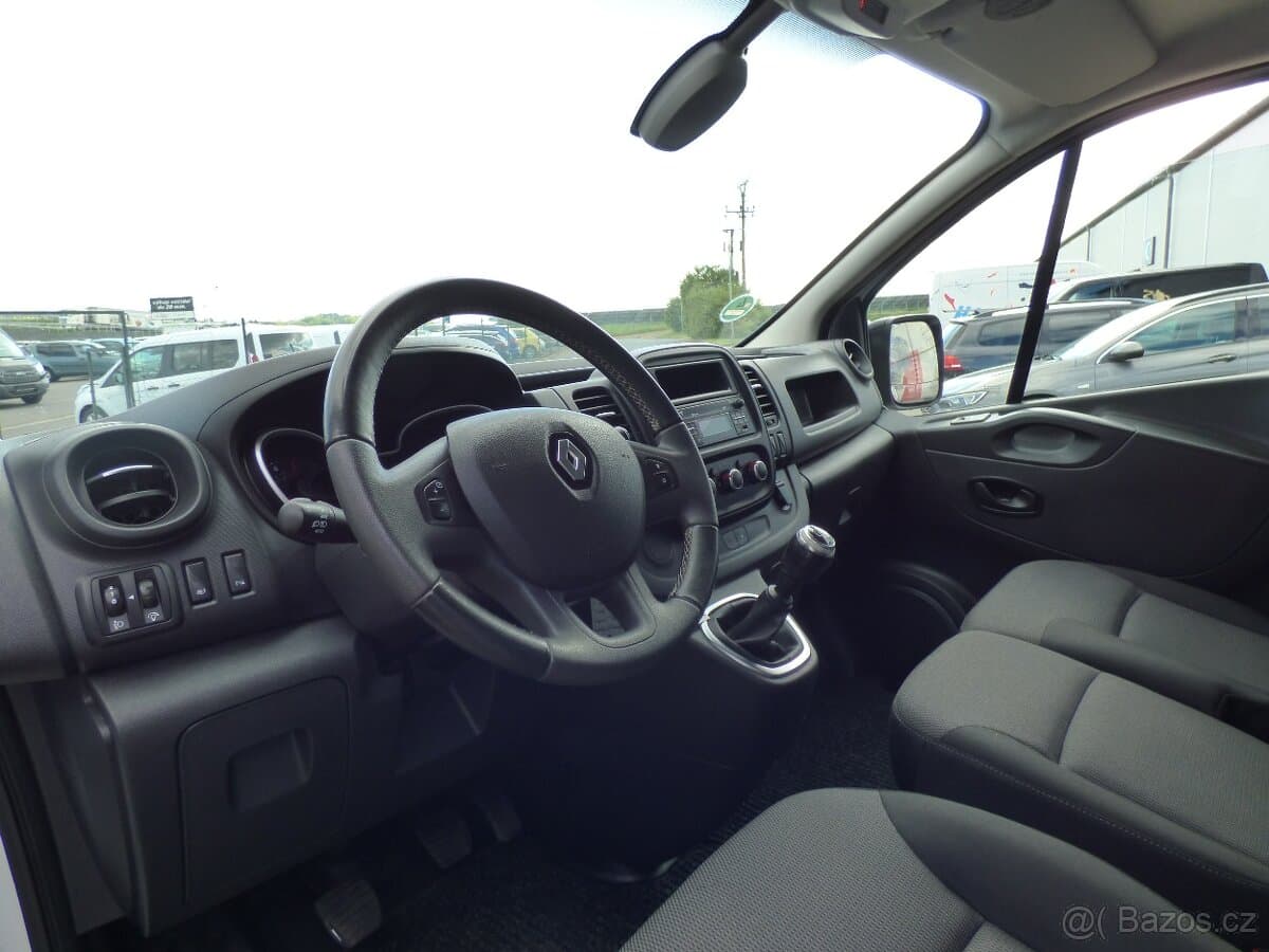 2021 Renault TRAFIC - 9