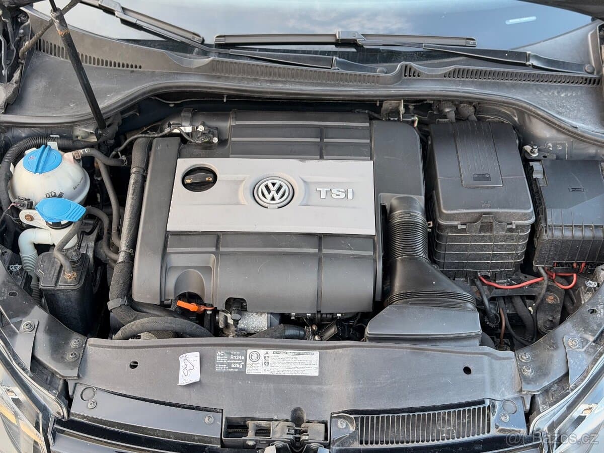 2010 Volkswagen GOLF - 9