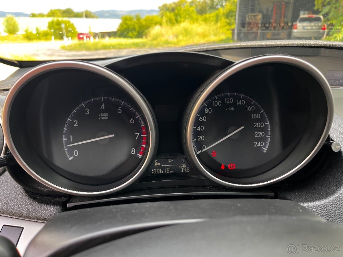 Mazda 3 - 9