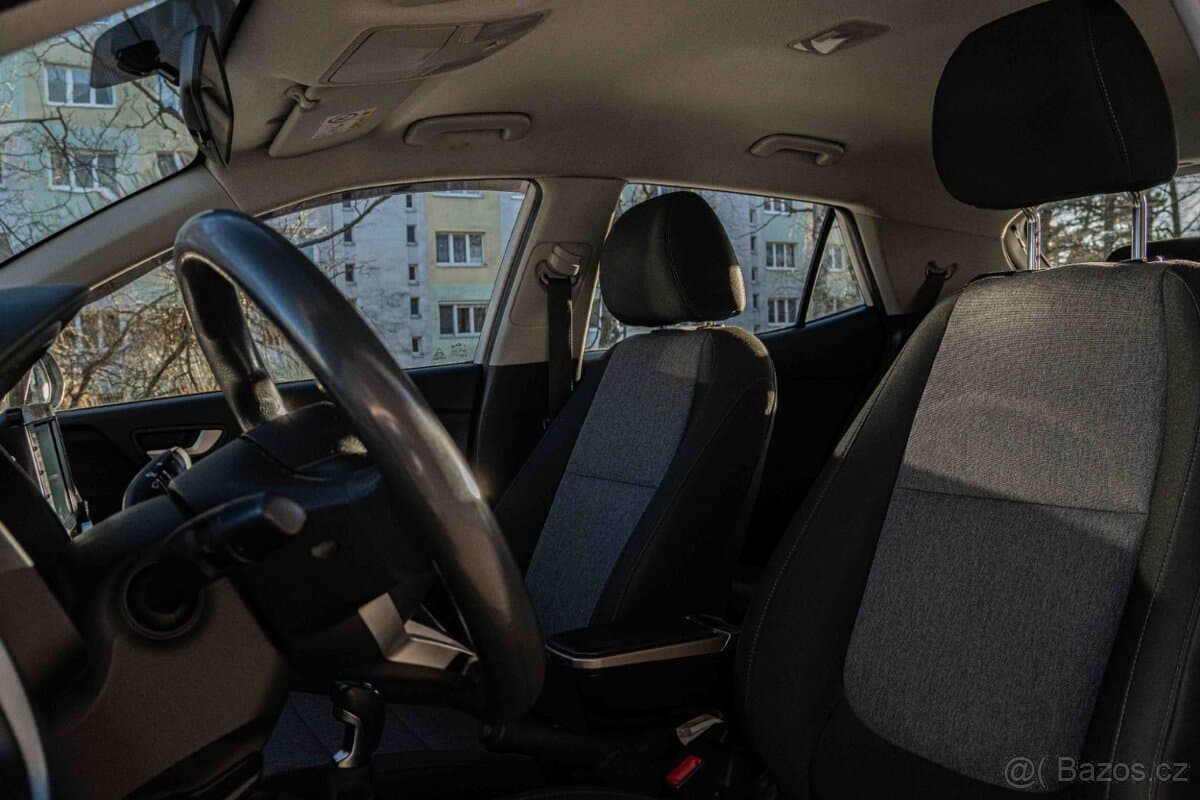 2020 Kia STONIC - 9