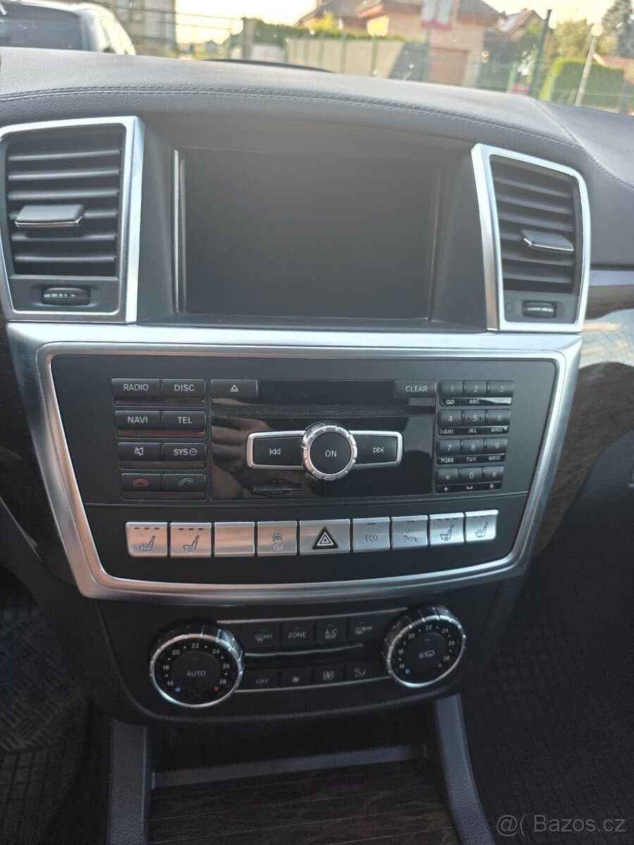 2014 Mercedes-Benz GL - 9