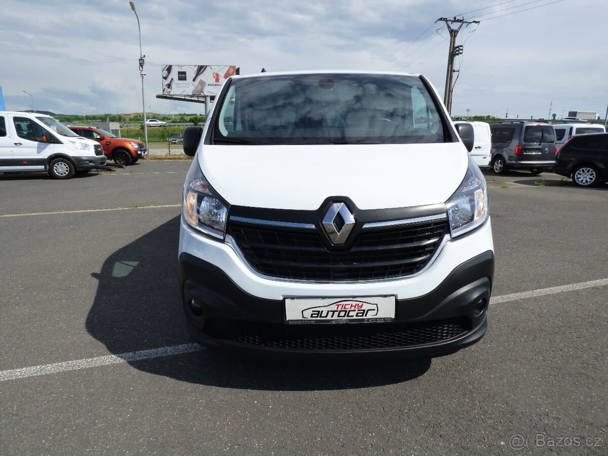 2021 Renault TRAFIC - 9