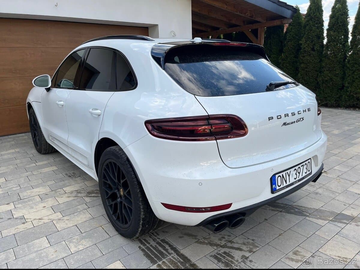 2016 Porsche MACAN - 9