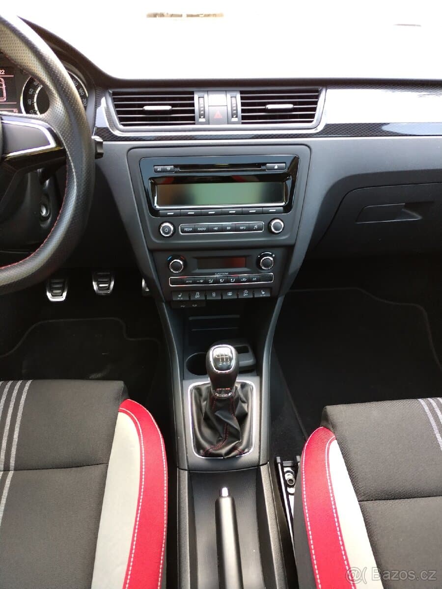 2015 Škoda RAPID - 9