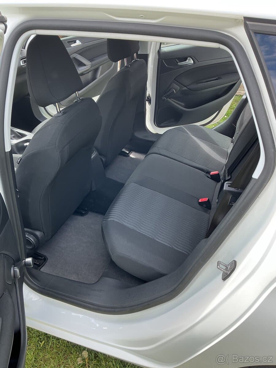 2016 Peugeot 308 - 9