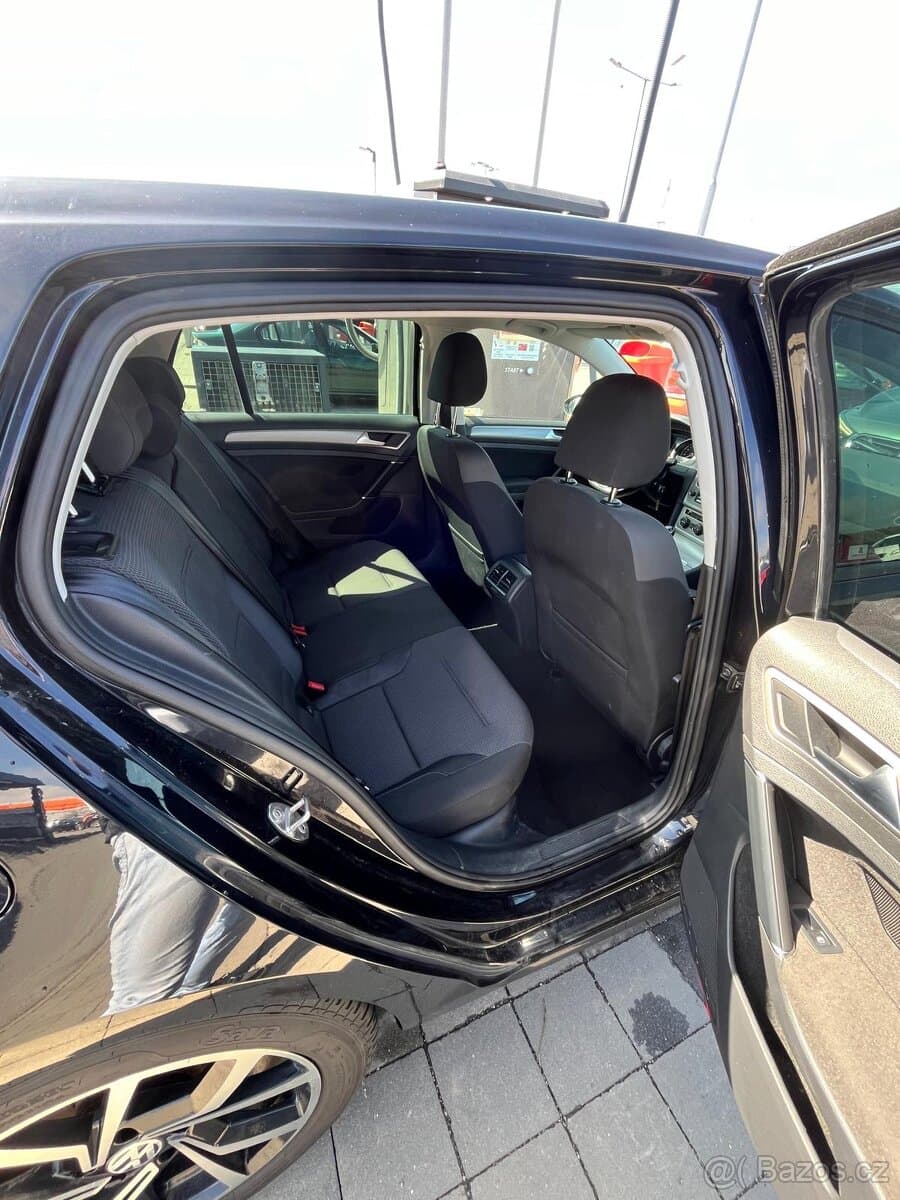 2014 Volkswagen GOLF - 9