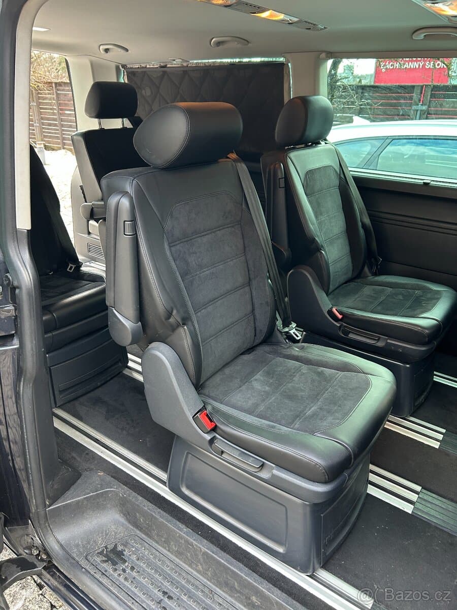 Volkswagen MULTIVAN - 9
