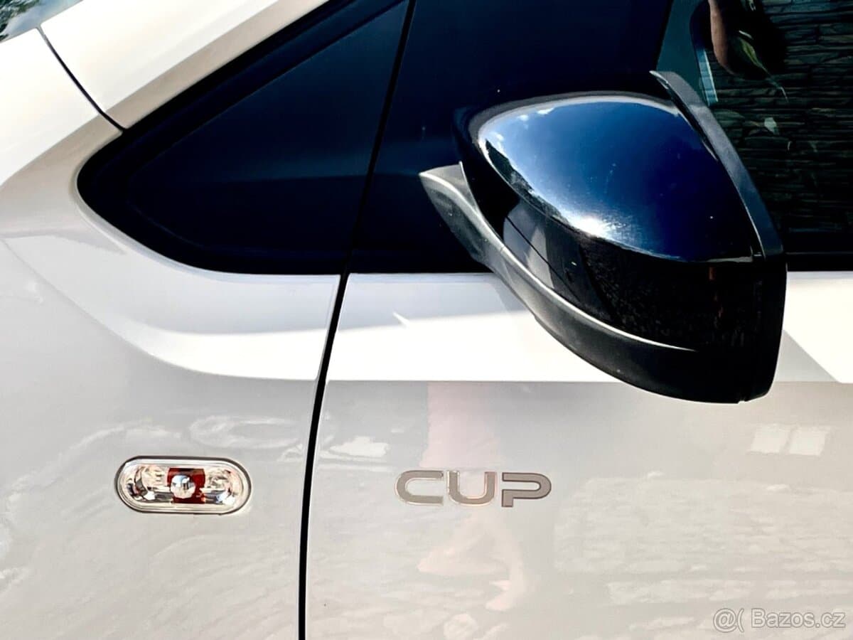 2014 Volkswagen UP! - 9