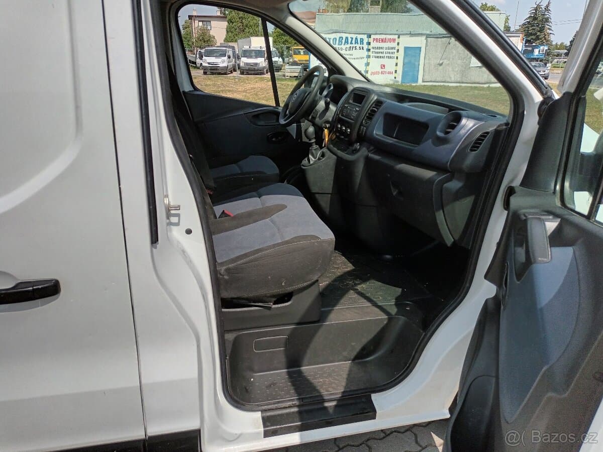 2015 Opel VIVARO - 9
