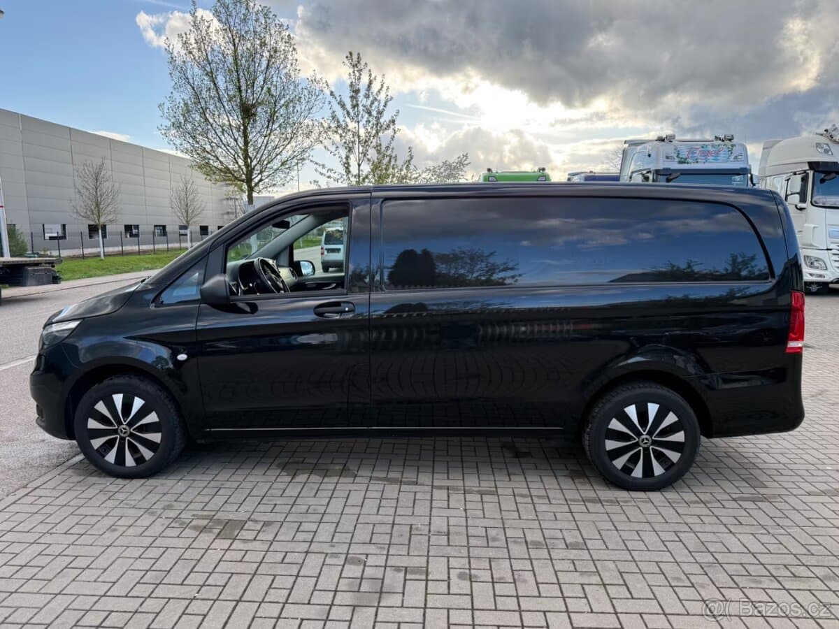 2023 Mercedes-Benz VITO - 9