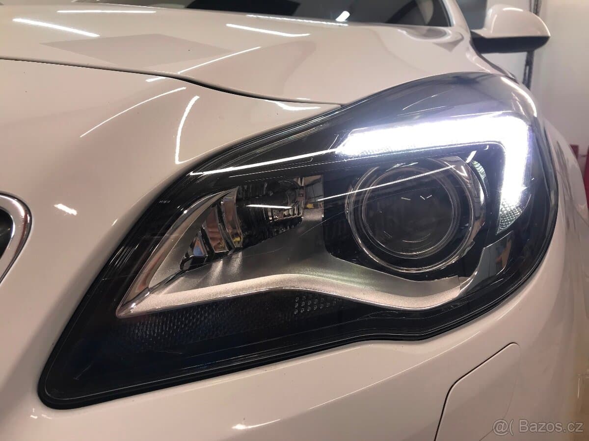 2016 Opel INSIGNIA - 9