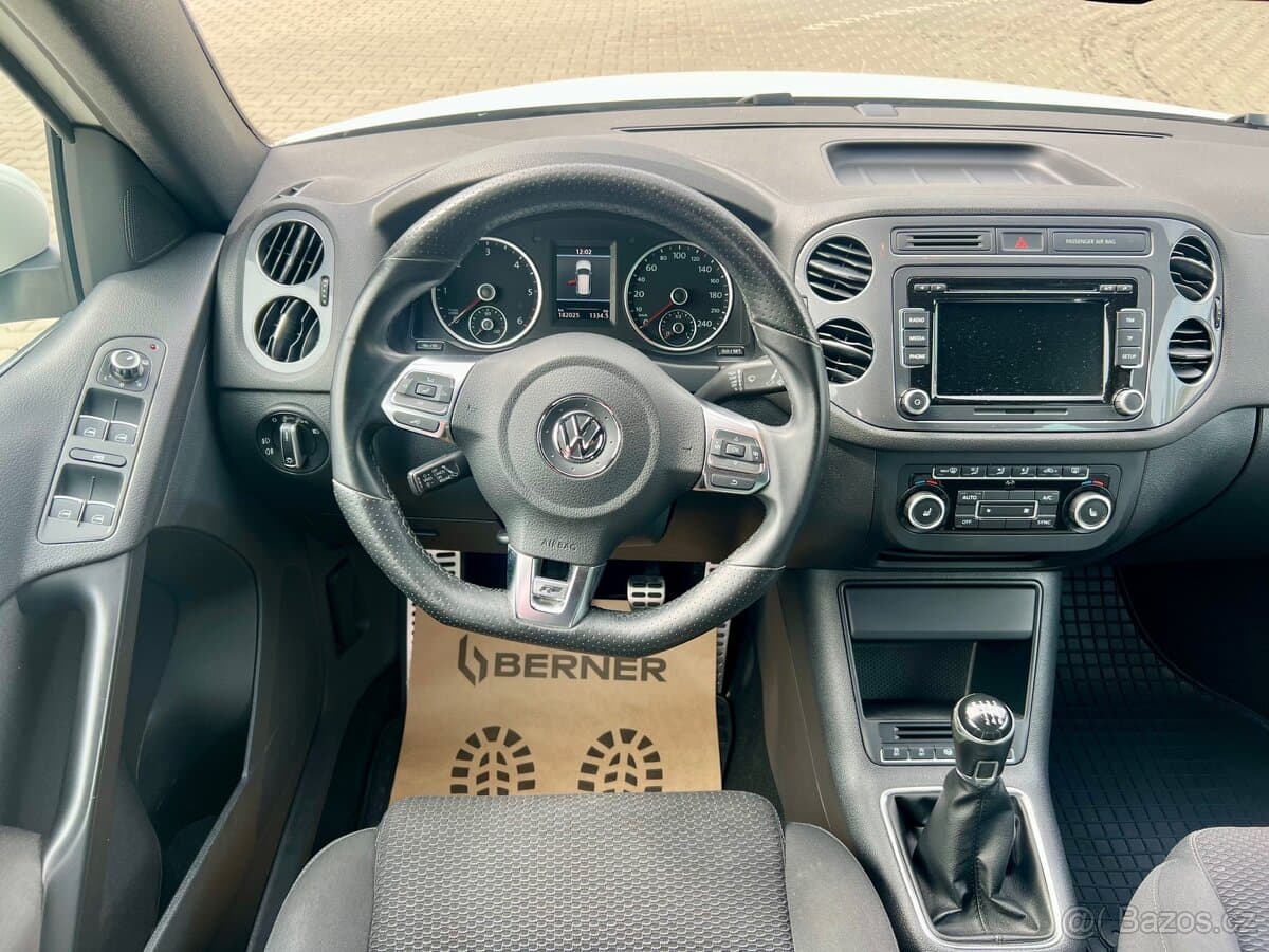 2013 Volkswagen TIGUAN - 9