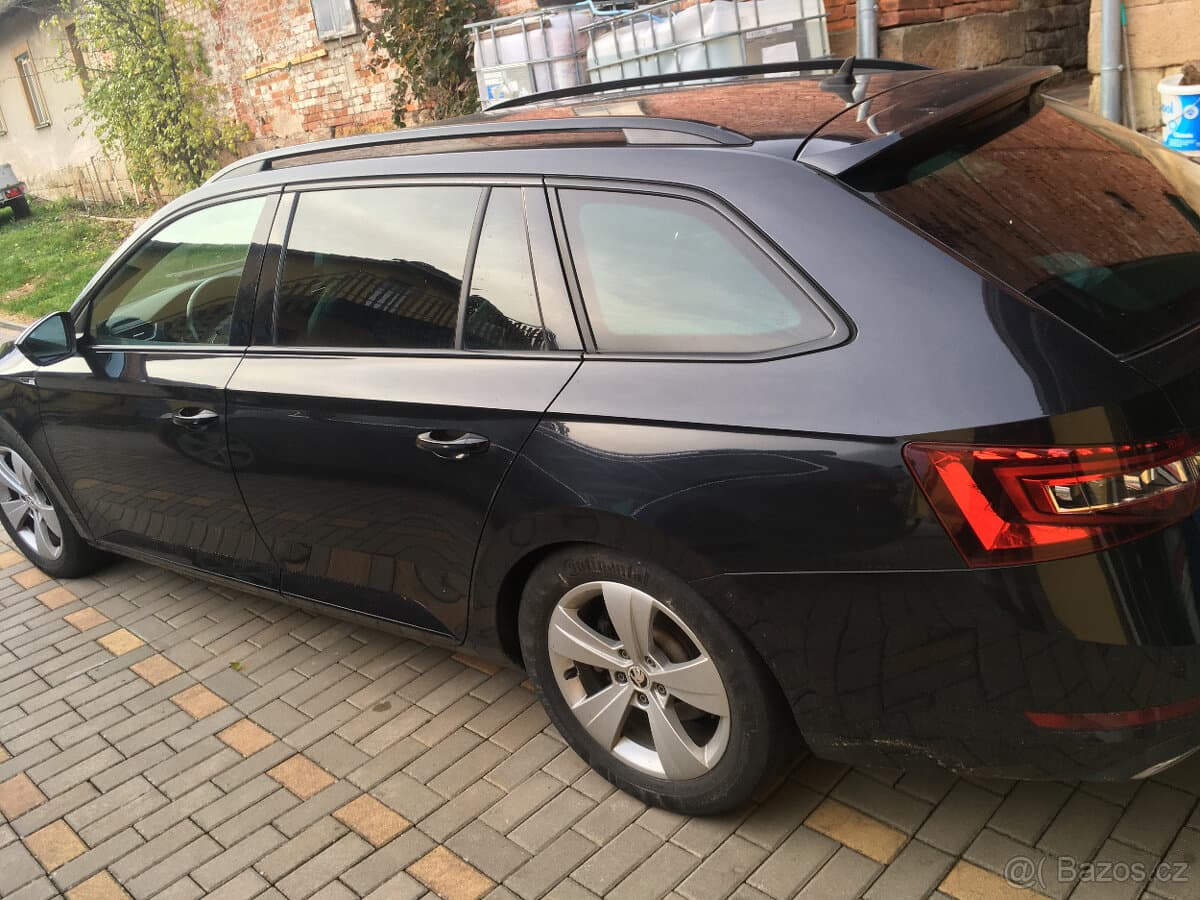 2019 Škoda SUPERB - 9