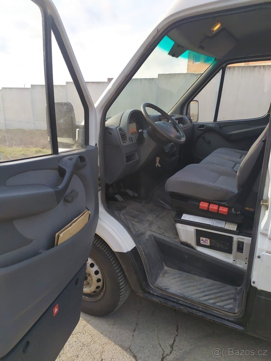 2001 Mercedes-Benz SPRINTER - 9