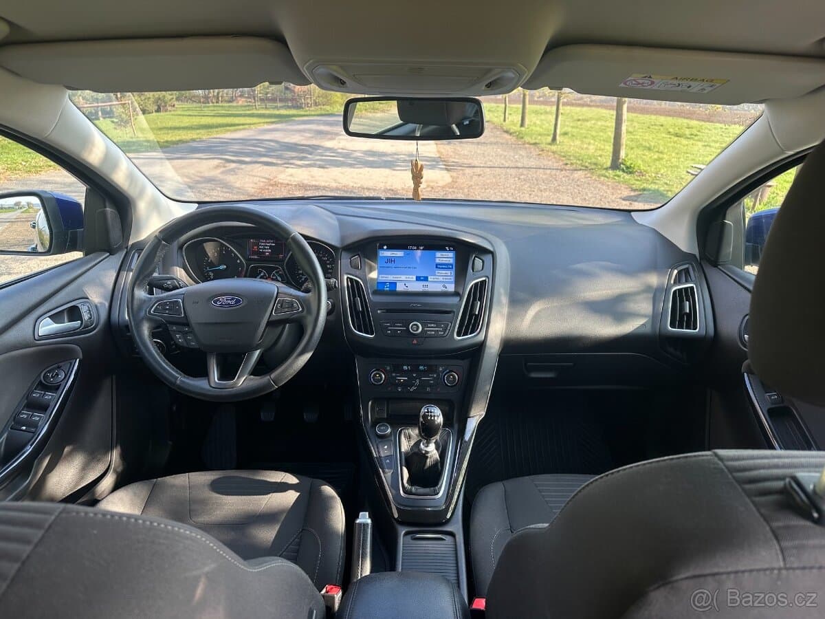 2017 Ford FOCUS - 9