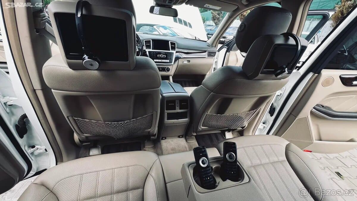 2015 Mercedes-Benz GL - 9