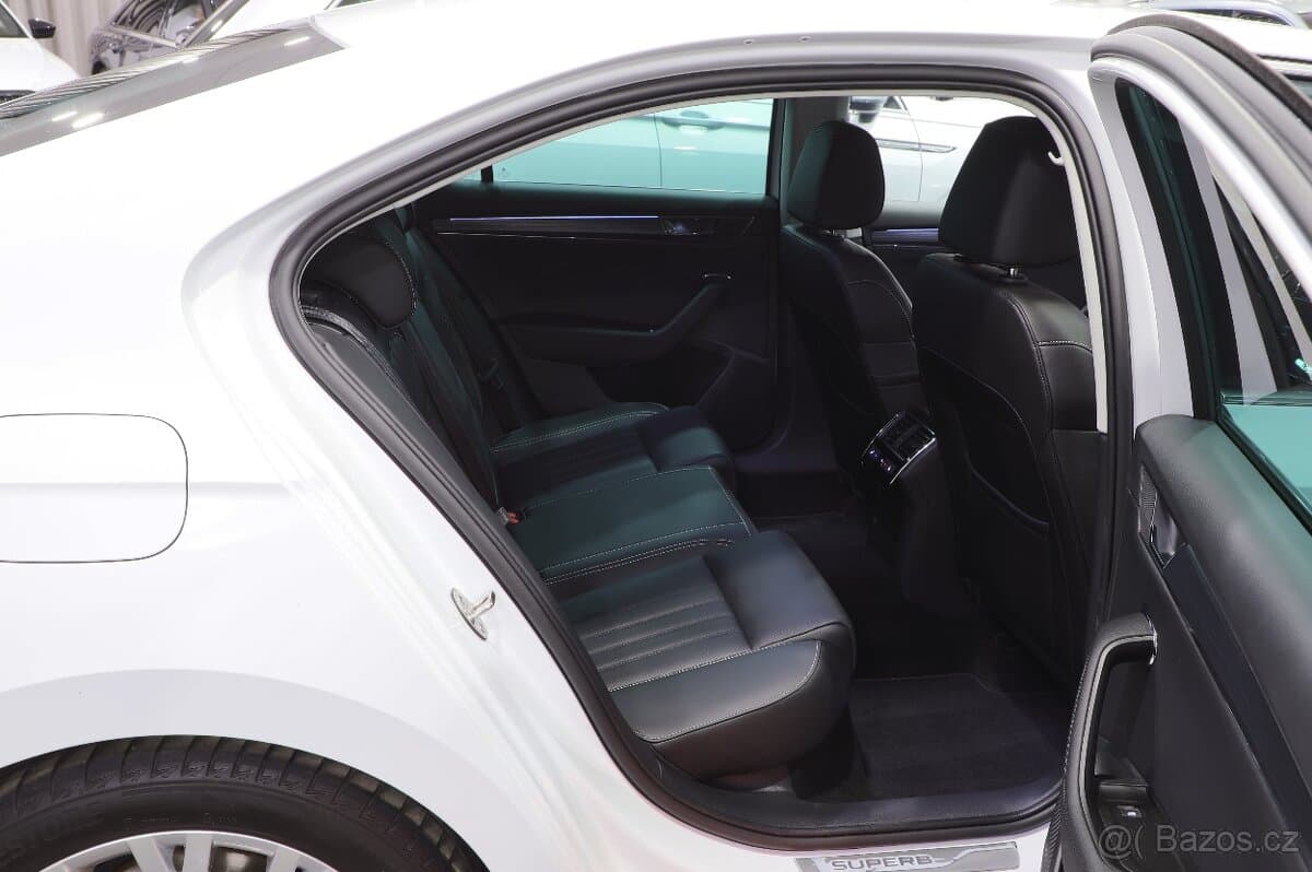2022 Škoda SUPERB - 9