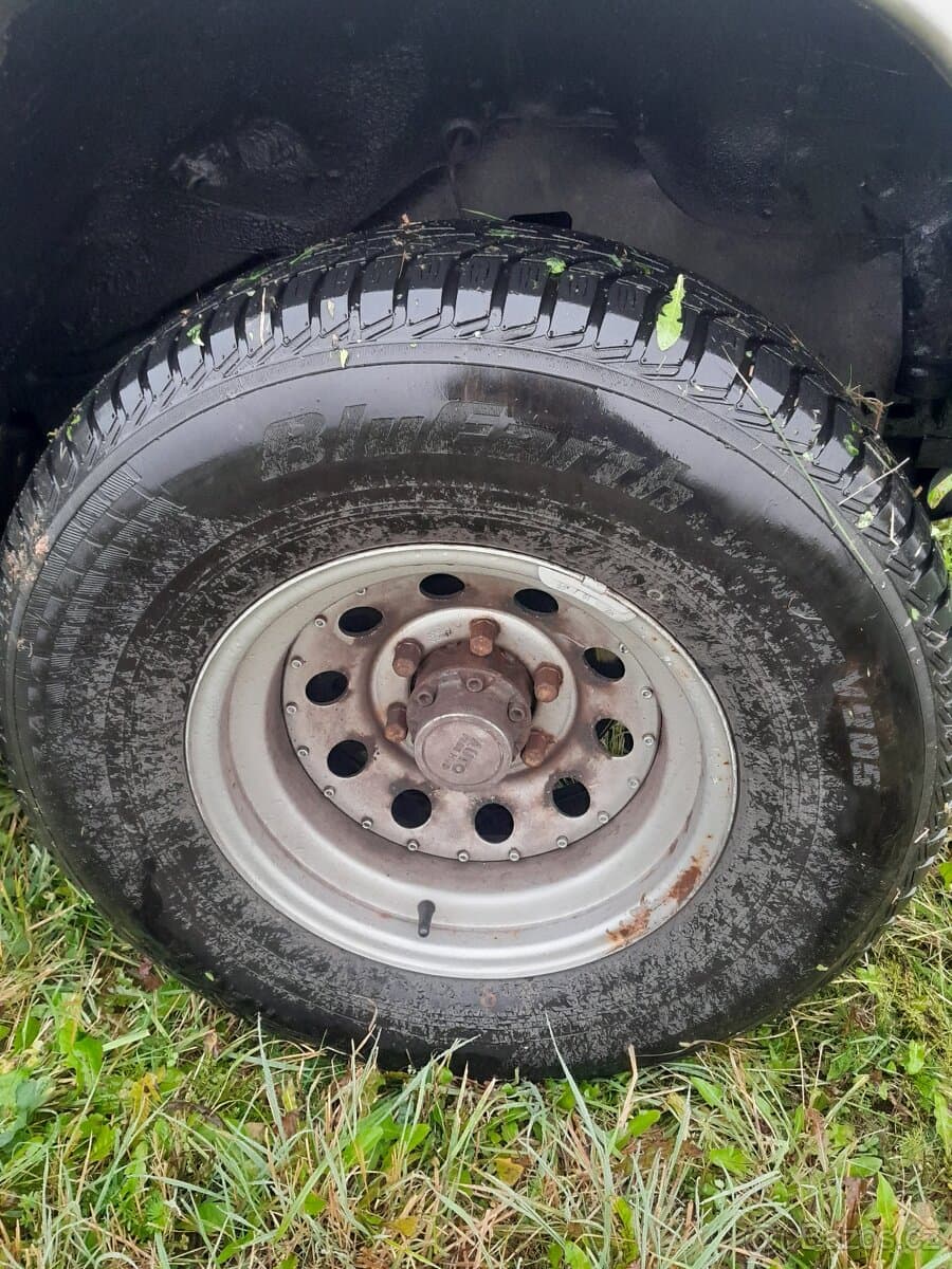 2004 Mitsubishi PAJERO - 9